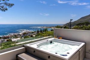 The Glasshouse - Camps Bay Views Luxury Jacuzzi