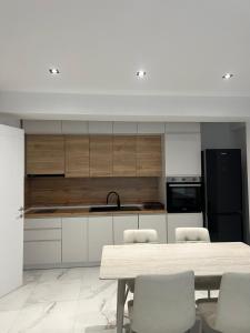RoyalBay Lux Apartments