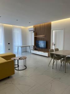 RoyalBay Lux Apartments