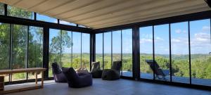 Gemütliches Holzhaus 1 auf der Quinta Oak Tree Land mit Weitblick & Pool