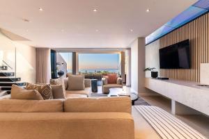 Iconic View Green Point - Sea Views Pool & BBQ