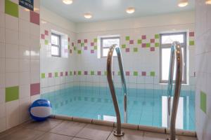 Familieboerderij met privé binnenzwembad en sauna | 12 personen