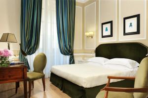 Prestige Double or Twin Room room in FH55 Hotel Calzaiuoli