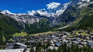 Studio in Saas-Grund quiet and centrally located