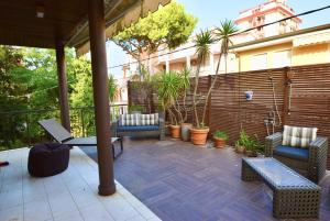 TASSO CON AMPIO TERRAZZO