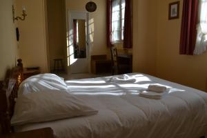 Hotels Le Lanthenay : Chambre Familiale