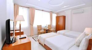 Tan Hoang Long Hotel