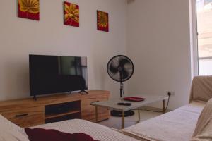 Spacious 3-Bedroom near Three Cities
