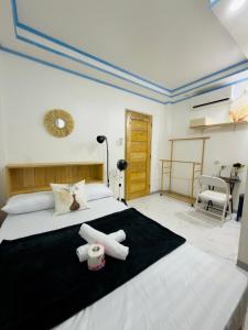 Beachside Room with Bathroom San Juan ELYU