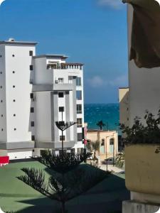 Modern Flat in Central Tangier Near Beach & Mall