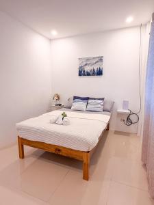 Sunrise Suites