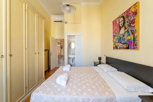 Opera Square Apartment 3BR 3BA