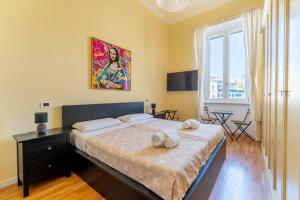 Opera Square Apartment 3BR 3BA