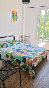 Duplex frais, terrasse ombragée, proche remparts