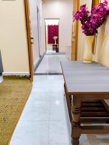 Ratnadeep Palace - Near Kashi Vishwanath Temple & Ghats