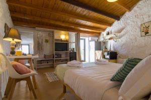 Aetheris Suite, Divine Sea Views, Private Pool, Furnished Terrace, Paxos