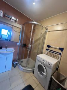 V4 Apartments