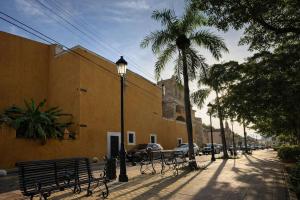 Balcony Street View Bedroom Zona Colonial
