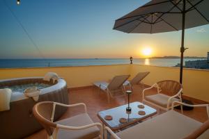 Sunset Sea View Apartment