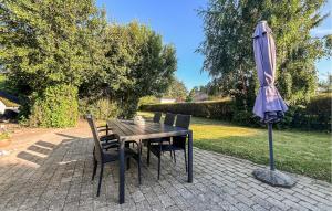 3 Bedroom Beach Front Home In Sydals