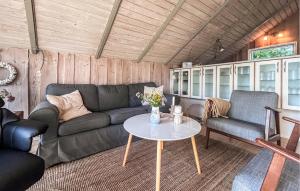 3 Bedroom Beach Front Home In Sydals