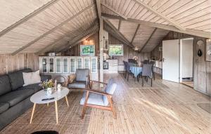 3 Bedroom Beach Front Home In Sydals