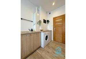 Birch Studio - Peaceful Retreat, 10 Minutes to Gdańsk Old Town & Seaside