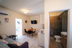 Zoe Apartment Port View Β