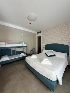 Little Hotel