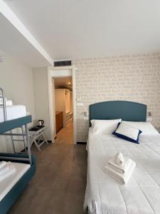 Little Hotel
