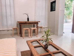 1BR Apartment Beach Getaway Perfect for Couples