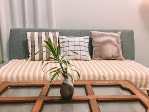 1BR Apartment Beach Getaway Perfect for Couples