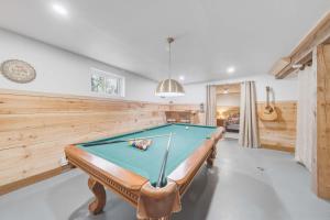 Pool Table et Nature - Chalet de la riviere