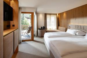 Boutique Hotel Nives - Luxury & Design in the Dolomites