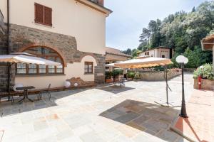 Residence con piscina La Ferriera