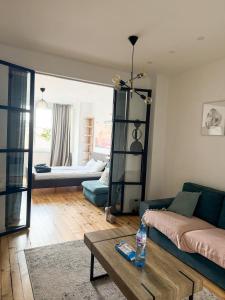 Serdika Central Stay - 2BD next to Serdika Metro Station