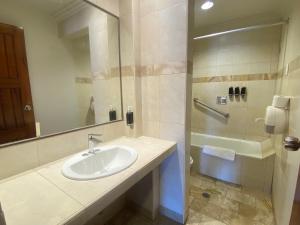 Cavi Rooms 511