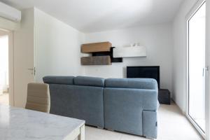 GuestHost - Cozy Apartments Inside a Villa With Garden Near the Sea