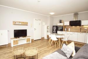 Strandhaus Mönchgut Ferienwohnung 02 mit Sauna und Schwimmbadnutzung in Sellin