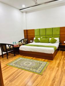 Hotel Grand Royal Sandhu