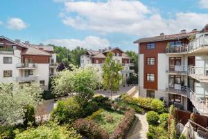 Neptun Park Spacious 3-Bedroom Apartment by Noclegi Renters
