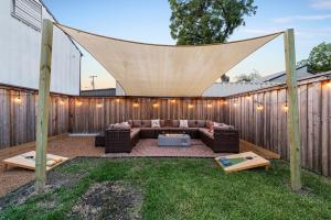 Dallas Retreat Hot Tub Fire Pit EVCharger