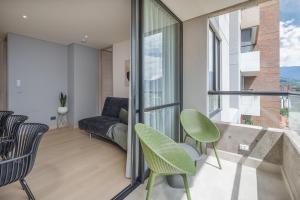 El Tesoro 1BR Coworking, Rooftop & Market AC