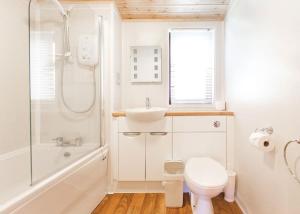 Delny Highland Lodges