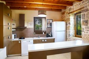 Villa Limon by Important Group Travel