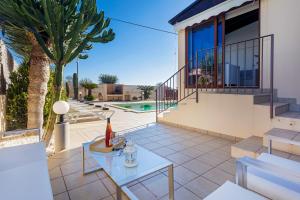 Villa near ibiza Town Sleeps 1416
