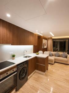 Studio de Luxe Vue Mer au 16ᵉ Étage ,Triple Towers, la Plus Haute Résidence de Tanger ,Proche Gare TGV
