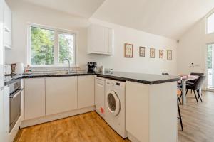 Host & Stay - Robin Lodge