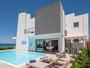 Villa Almyra