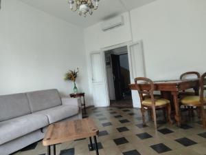 Dervio Apartment, a 6-minute walk from the lake